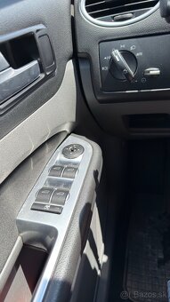 Ford Focus Ghia 1,8tdci - 9