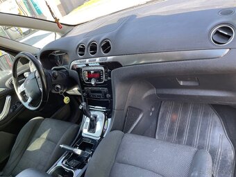 Ford Galaxy - 9