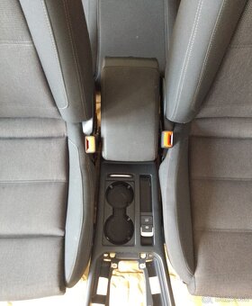 sedadlá VW Passat B8 - 9
