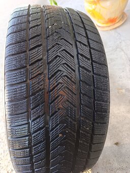 Predám pneumatiky 275/30 R20, 245/35 R20 zimné - 9