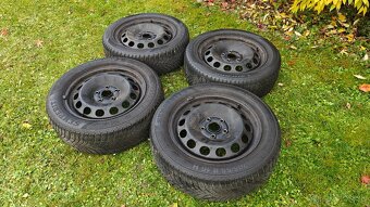 Plechové disky R16 205/55 - Zimné pneu - 9