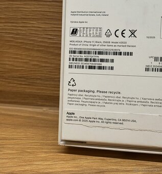 Apple iPhone 17 256GB Black - 9