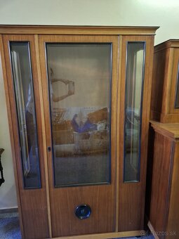 Predám starožitný nábytok - 9