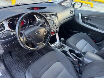 Kia Ceed SW 1.6CRDi 2017 136ps SK Auto Top stav - 9