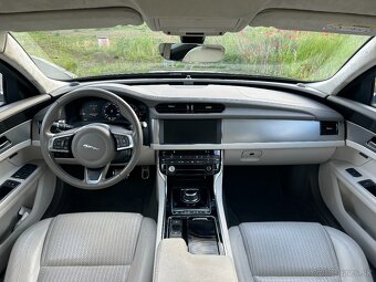 Jaguar XF 2.0 I4 250k Prestige Auto - 9