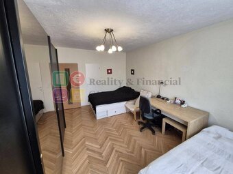 Predaj 3-izb. byt Nitra-centrum,106 m2,garáž, záhradka, Exkl - 9
