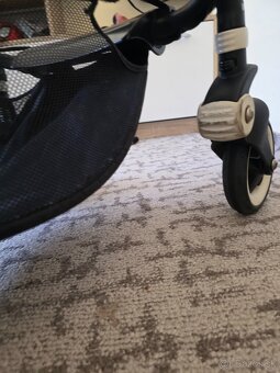 Bugaboo bee s príslušenstvom - 9