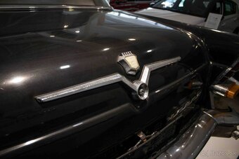 Čajka GAZ M13 - 9
