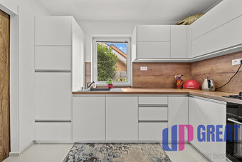 NA PREDAJ_RODINNÝ DOM_ŠAMORÍN_ MLIEČNO- VÝRAZNÁ ZĽAVA - 9