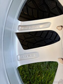č16 Zimná sada SEAT ATECA R17 215/55 - 9