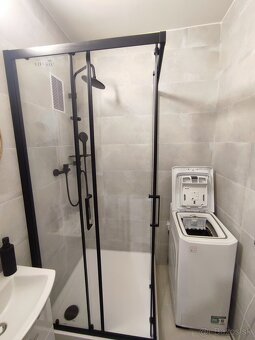 Pekná garsónka v centre mesta.Nice studio apartment in the c - 9