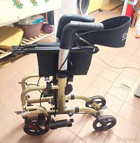 Rolátor a invalidný vozík 2v1 - 9