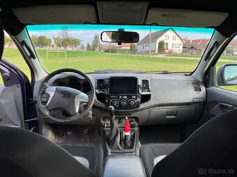 Toyota Hilux - 9