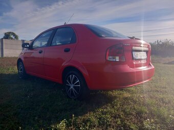 Chevrolet Aveo - 9