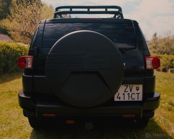 Toyota FJ Cruiser 4,0 l 191kW V6 AT6 - 9