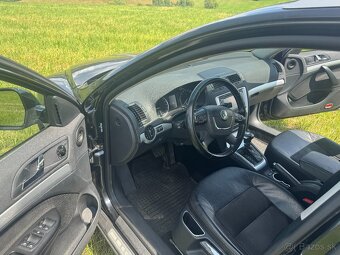 Predám Śkoda Octavia 2.0 CR TDI Scout 4X4 - 9