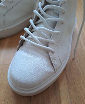 zánovná kožená obuv Reserved, veľ.č.39. - 9