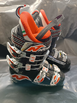 JUNIORSKÉ LYŽIARKY NORDICA DOBERMANN TEAM 80 36,5-37,5 EUR - 9