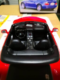 1:18 UT models, BMW - 9