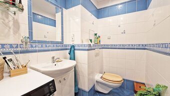 Na predaj trojizbový byt s garážou a balkónom - Staré sídlis - 9