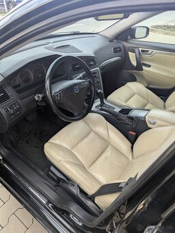 Volvo S60 D5 R-Design - 9
