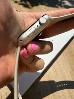 Apple watch SE 44mm (2022) - 9