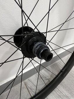 Karbonove kolesa Giant Slr2 50mm - 9