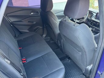 Nissan Qashqai 1.3 DIG-T 7/2022 - 9