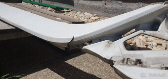 predný nárazník toyota corolla combi - 9