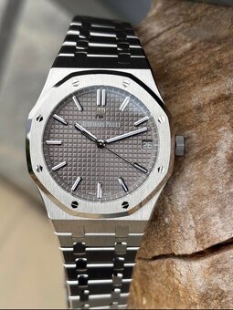 Audemars Piguet Royal Oak Silver dial - 9