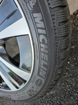 Zimné kolesa Mercedes W213 S213 C238 A238 5x112 r18 245/45 - 9