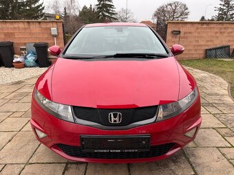 Honda Civic 1.4i, VTEC, benzin, rok 2011 - 9