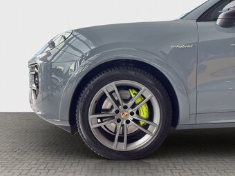 Porsche Cayenne Coupe E-Hybrid - 9