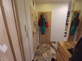 4 izbový byt s balkónom,blízko centra. - 9