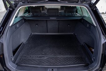 Volkswagen Passat Variant 2.0 TDI 190k R-Line 4Motion DSG - 9