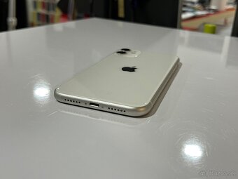 iPhone 11 64GB White TOP stav - 9