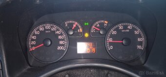 Fiat Punto 1.2 - 9
