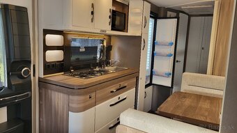 Nový obytný přívěs Hobby Excellent Edition 545 KMF - 9