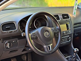 VOLKSWAGEN GOLF VI 1.6TDI COMFORTLINE NAVI+SENZORY+R17 ELEKT - 9