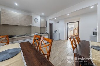 REZERVOVANÉ Rodinný penzion na predaj, Bešeňová - 9