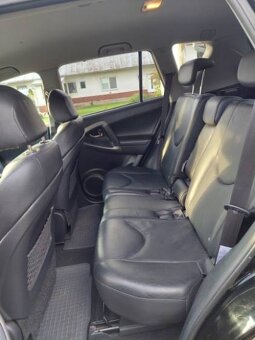 Toyota RAV4 2.2l - 9