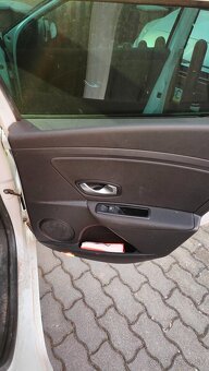 Renault Megane 1,6 - 9
