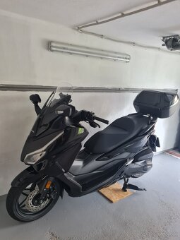 Zánovná Honda Forza 350 - 9