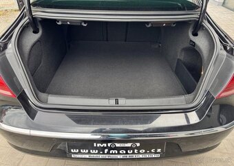 Volkswagen CC 2.0 TDi 4x4,DSG nafta automat 130 kw - 9