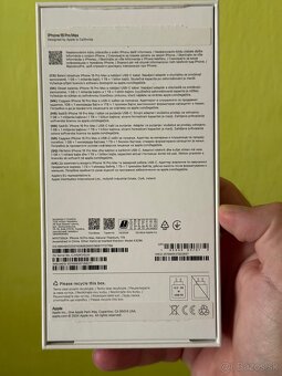 iPhone 16 Pro Max 1 TB Natural Titanium - 9