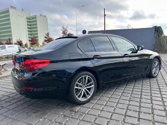 BMW Řada 5 | 520i TwinTurbo - 9