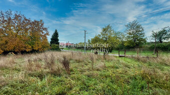 Rodinný dom s pozemkom 1424 m², Dolný Pial, Levice - 9