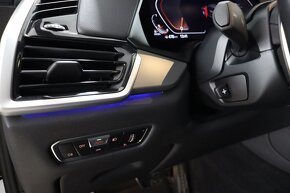 BMW X5 3,0 d M-Packet xDrive 4x4 A/T - 9