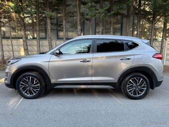 HYUNDAI TUCSON 1.6 GDI STYLE/ 69 000km/ FULL LED/ 1.MAJITEĽ - 9