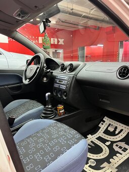Ford fiesta 1.4 TDCI - 9